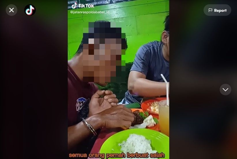 Viral Video Polisi Makan Bareng Terduga Pelaku Kejahatan di Warung Pecel Lele, Tangannya Tetap Diborgol. (Dok: TIkTok/jatanraspoldababel_id)