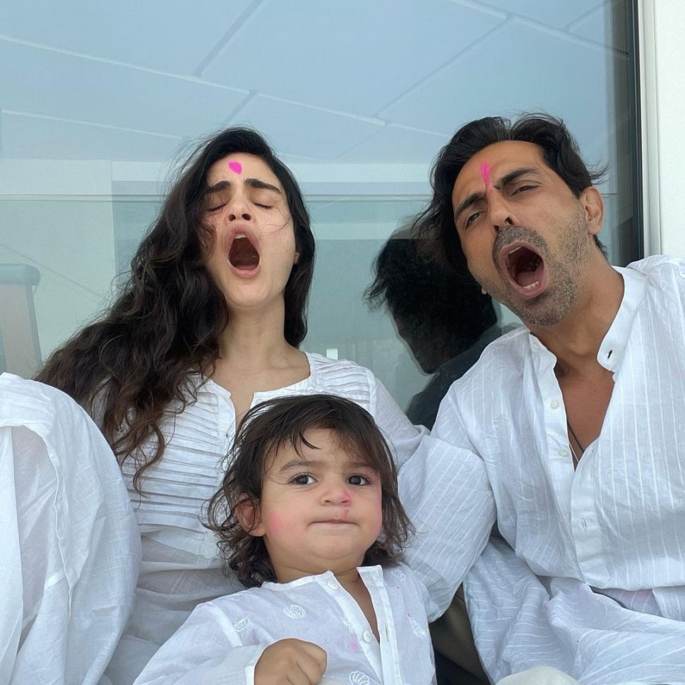 Potret Mesra Arjun Rampal dan Gabriella Demetriades (instagram/@gabriellademetriades)