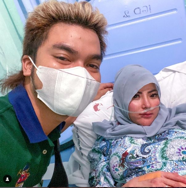 Kondisi Ayu Aulia setelah melakukan percobaan bunuh diri [Instagram/@fahmiaditian]