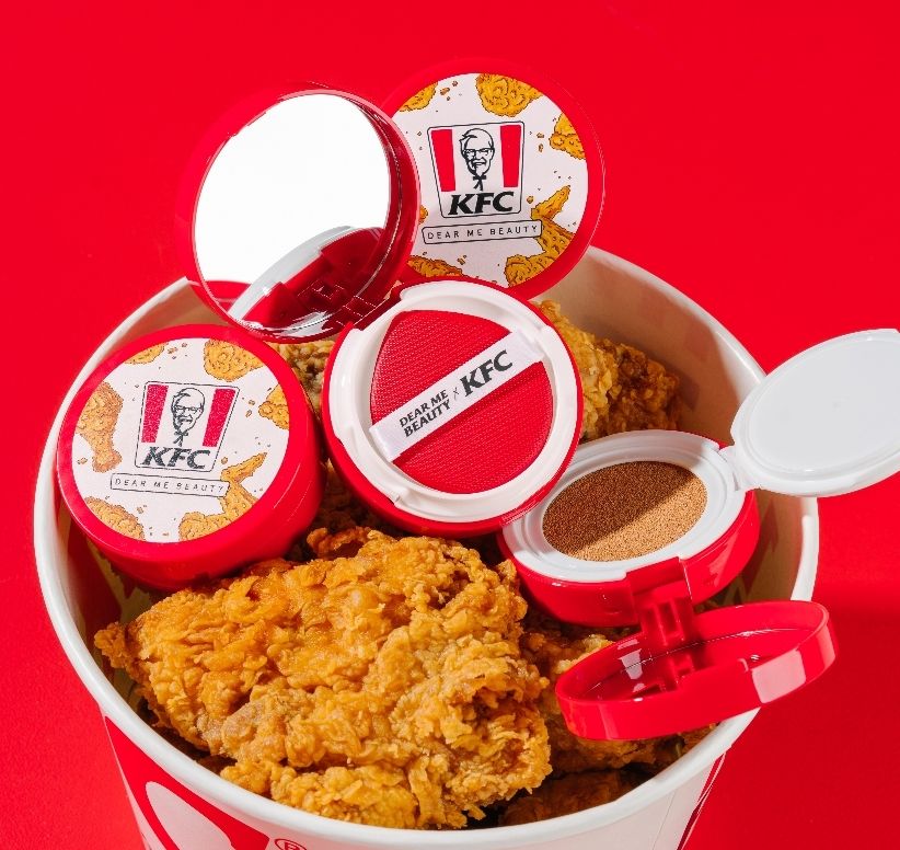 KFC dan Dear Me Beauty Luncurkan Paket Kombo Makeup Limited Edition. (Dear Me Beauty)