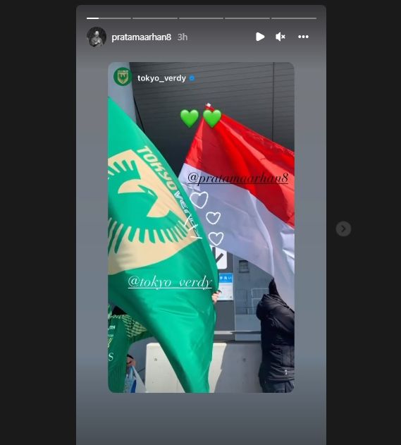 Pratama Arhan me-repost unggahan Tokyo Verdy yang mengibarkan bendera Indonesia. (Instagram/pratamaarhan8)