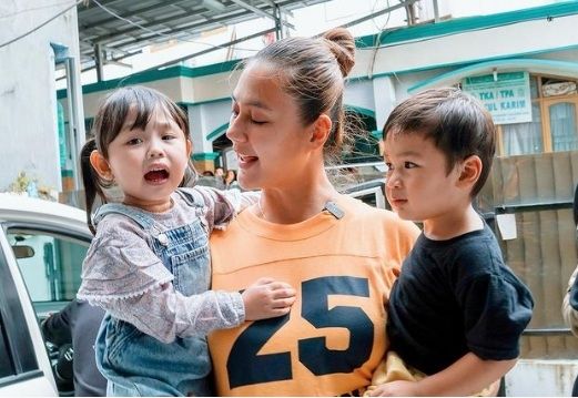 Potret Shabira Alula Adnan bareng artis [Instagram/@shabiraalula]