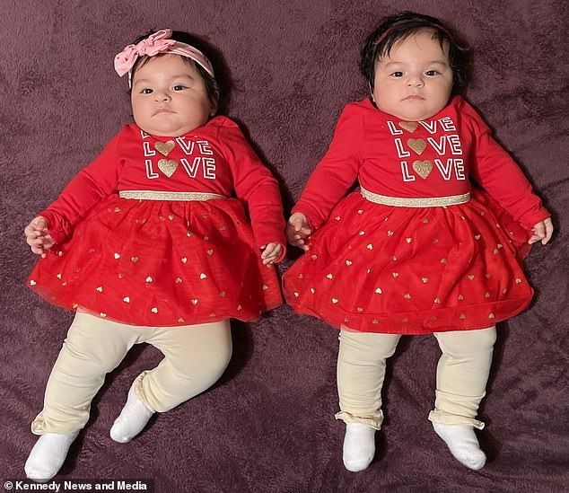 Ajaib! Wanita Syok Dapat Kabar Kehamilan Padahal Lagi Hamil, Kini Punya 2 Anak Bayi Tapi Bukan Kembar. (Dailymail.co.uk)