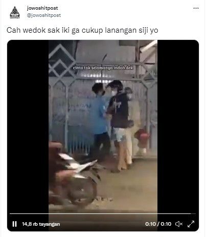 Dua pria terlihat cekcok akibat satu perempuan (twitter.com/jowoshitpost)