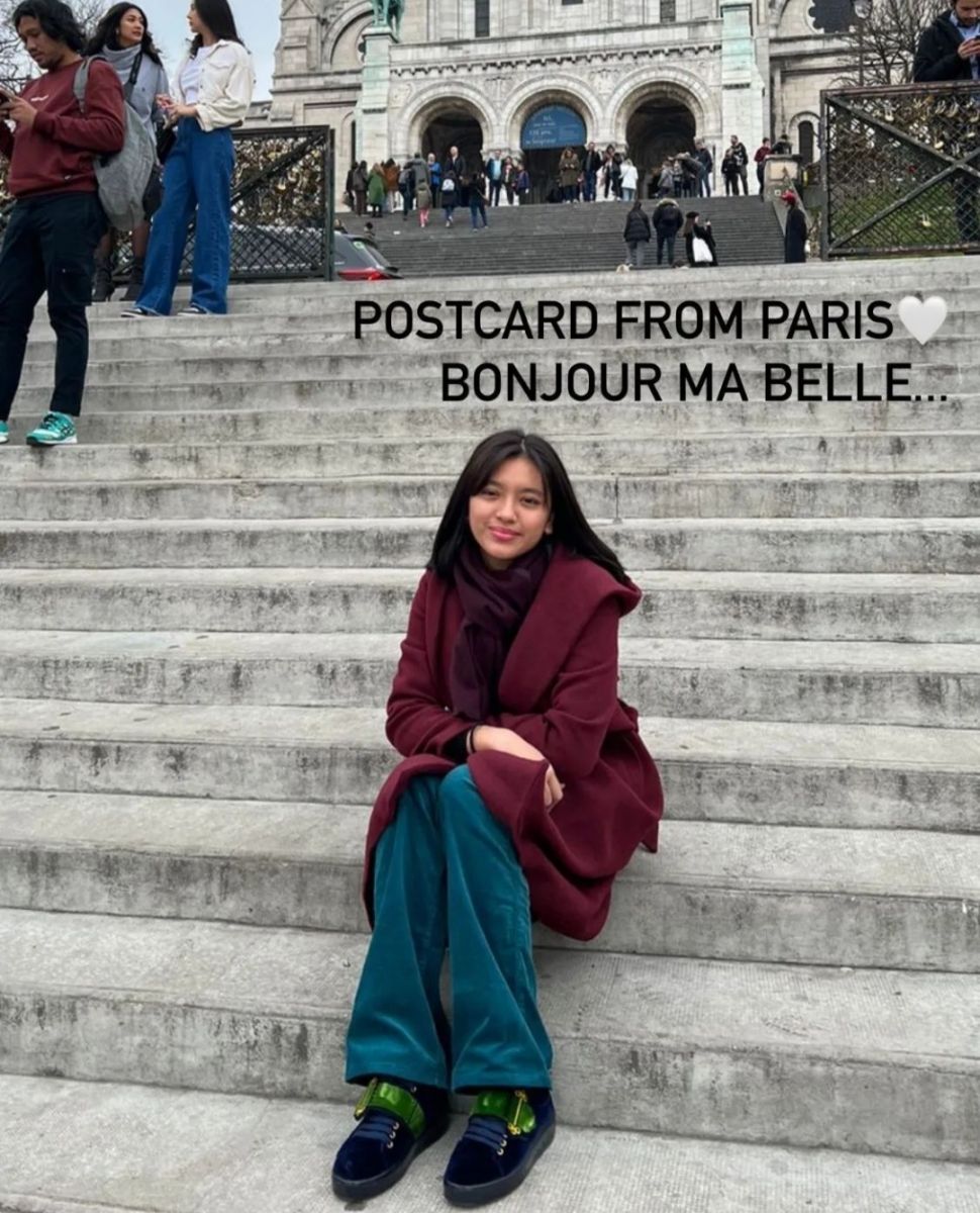 Potret kebersamaan Ariel Noah dengan putrinya Alleia Anata Irham di Paris, Prancis. (Dok. Instagram)