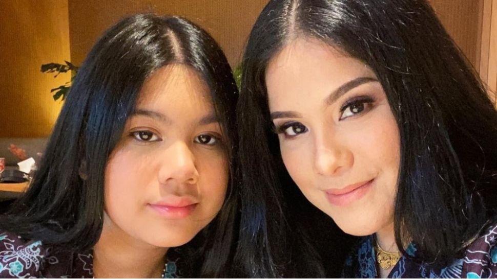 Potret Almira Yudhoyono Beranjak Remaja (Instagram/@annisayudhoyono)