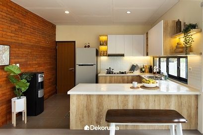 Desain Dapur Japandi Natural. (Dekoruma)