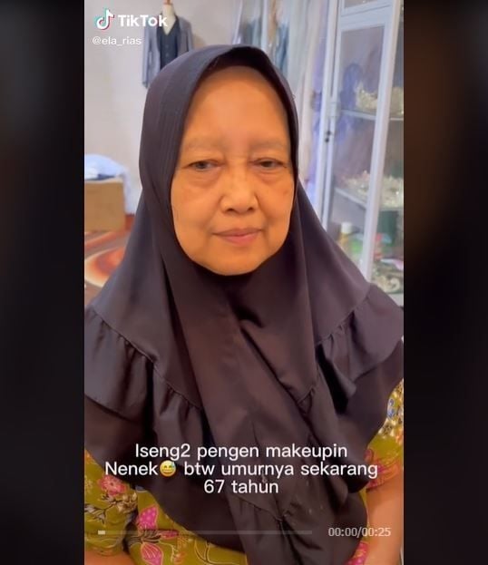 Viral MUA Dandani Nenek 67 Tahun, Bikin Pangling (tiktok.com/@ela_rias)