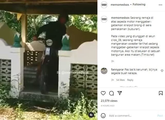 Viral Remaja Geber-geber Motor di dalam Kuburan. (Instagram/@memomedsos)