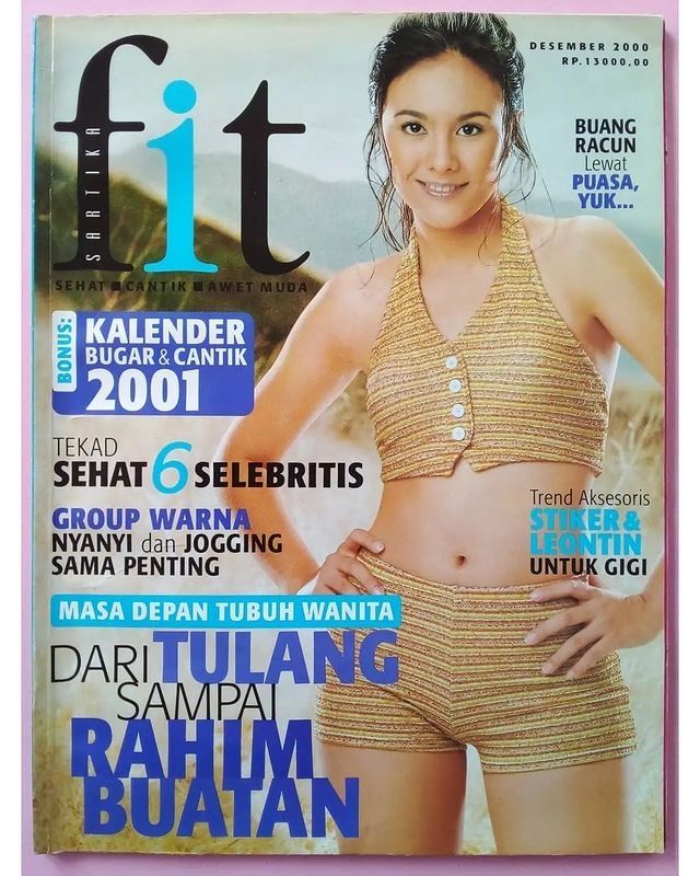 Wulan Guritno saat tampil di sebuah cover majalah kesehatan. [Instagram]