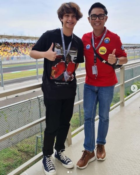 Gaya artis nonton MotoGP Mandalika [Instagram/@ekopatriosuper]