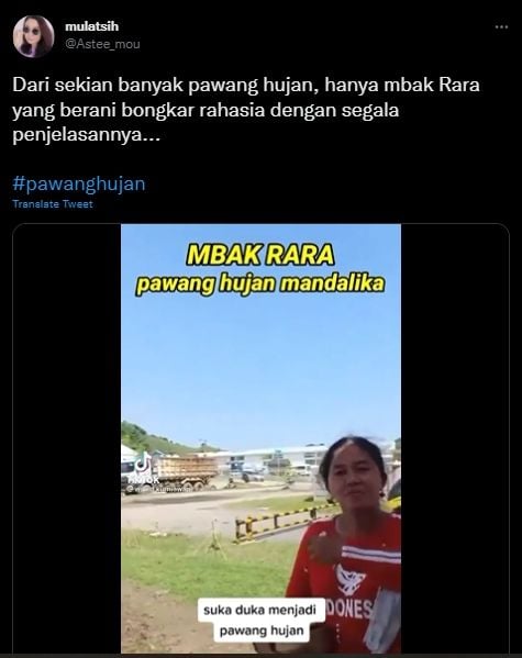 Rara blak-blakan bongkar cara kerja pawang hujan. [Twitter/Astee_mou]