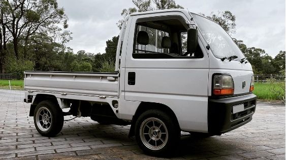 Ilustrasi mobil Suzuki Carry Pick Up bekas. (Instagram/keitruckgarage)