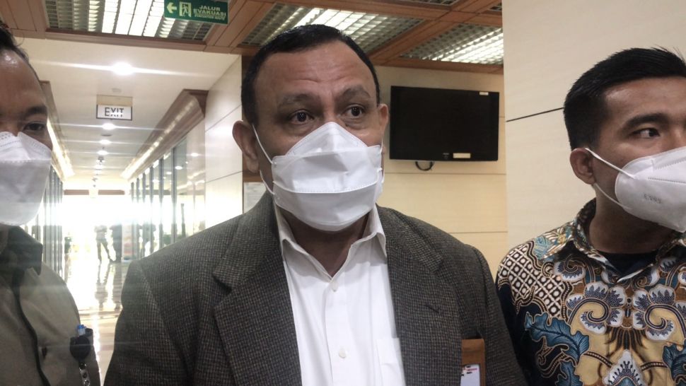 Ketua KPK Firli Bahuri saat ditemui wartawan di Gedung DPR RI, Jakarta. (Suara.com/Novian)