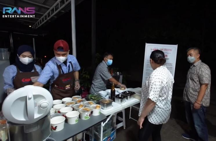 Momen Nagita Slavina Munggahan Jelang Ramadhan (YouTube/ Rans Entertainment)