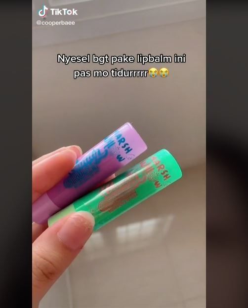 Viral Wanita Pakai Lip Balm saat Mau Tidur, Bangun Langsung Kaget (tiktok.com/cooperbaee)