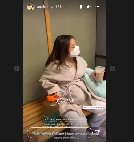 Nikita Willy bersiap memasuki ruang persalinan. [Instagram]