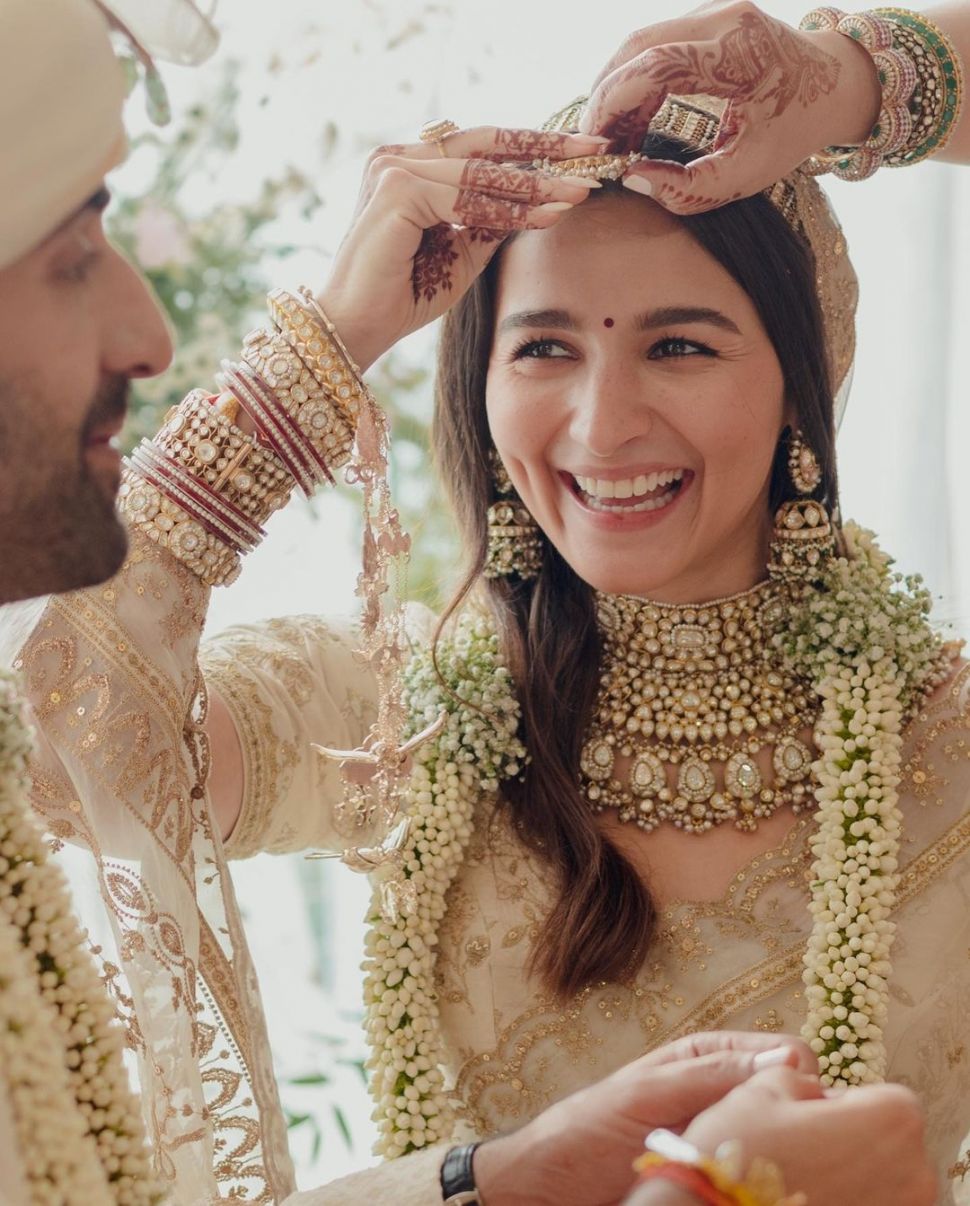 Foto resmi pernikahan Ranbir Kapoor dan Alia Bhatt. [Instagram Alia Bhatt]