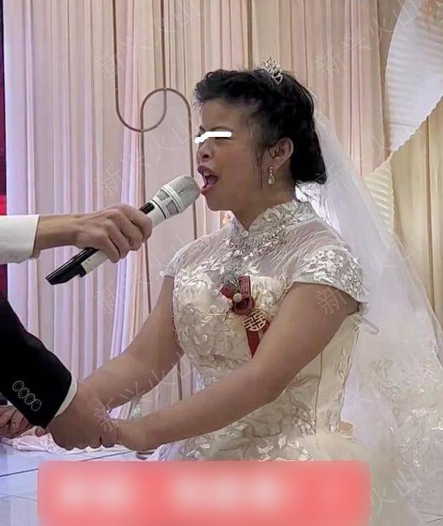 The marriage of lovers who are far apart in age has become the attention of the public and the online community in China.  The reason, the couple is called the story of Cinderella and the prince of the 21st century. [Sohu News]