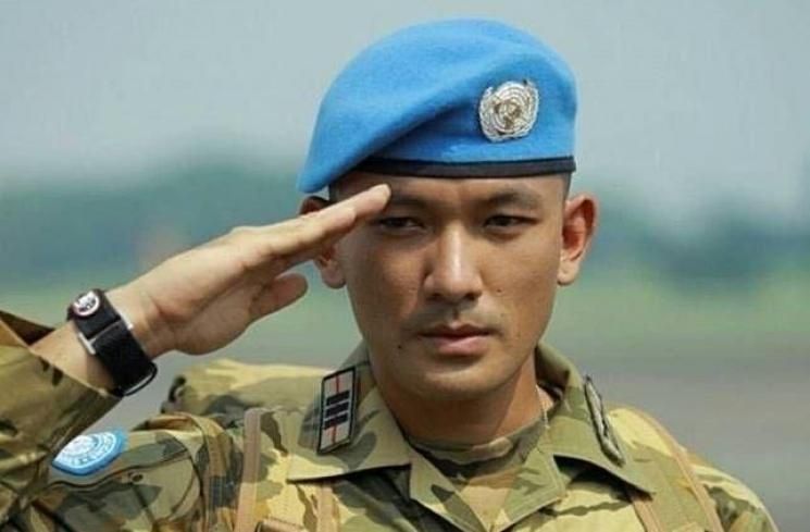 Gaya Artis Indonesia Pakai Seragam Tentara(Instagram)