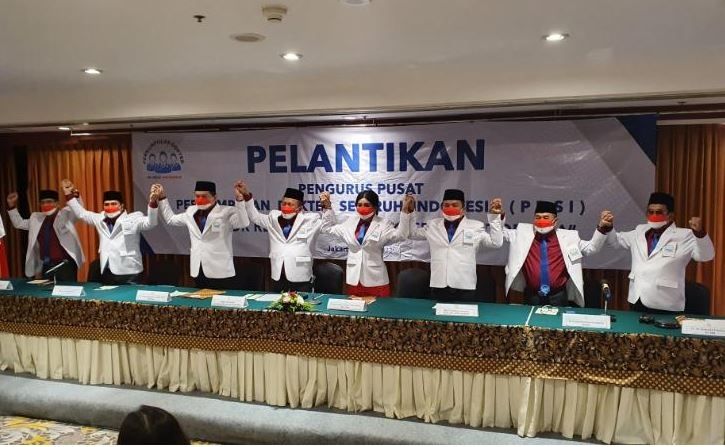 Perkumpulan Dokter Seluruh Indonesia (PDSI) mendeklarasikan diri di Hotel Borobudur, Jakarta Pusat, Rabu (27/4/2022). [Suara.com/Stefanus Aranditio]