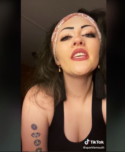 Viral Transformasi Wanita dengan Makeup (tiktok.com/sparklemouth)