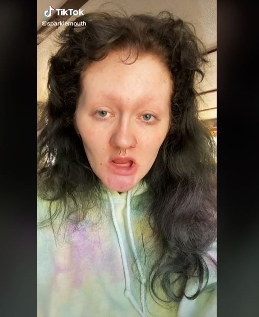 Viral Transformasi Wanita dengan Makeup (tiktok.com/sparklemouth)
