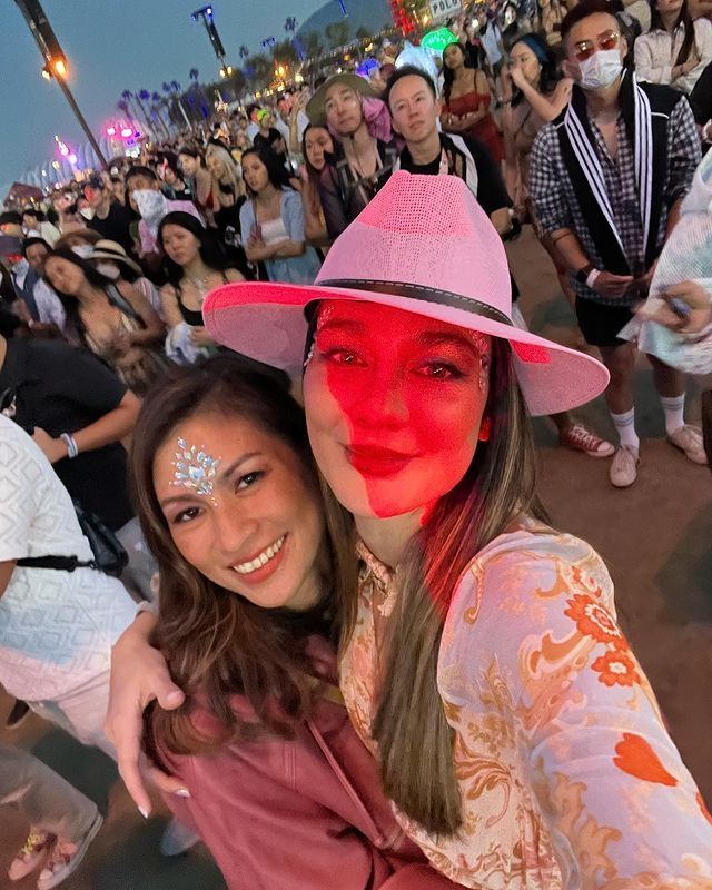 Gaya Kece Luna Maya Nonton Coachella (Instagram/@lunamaya)