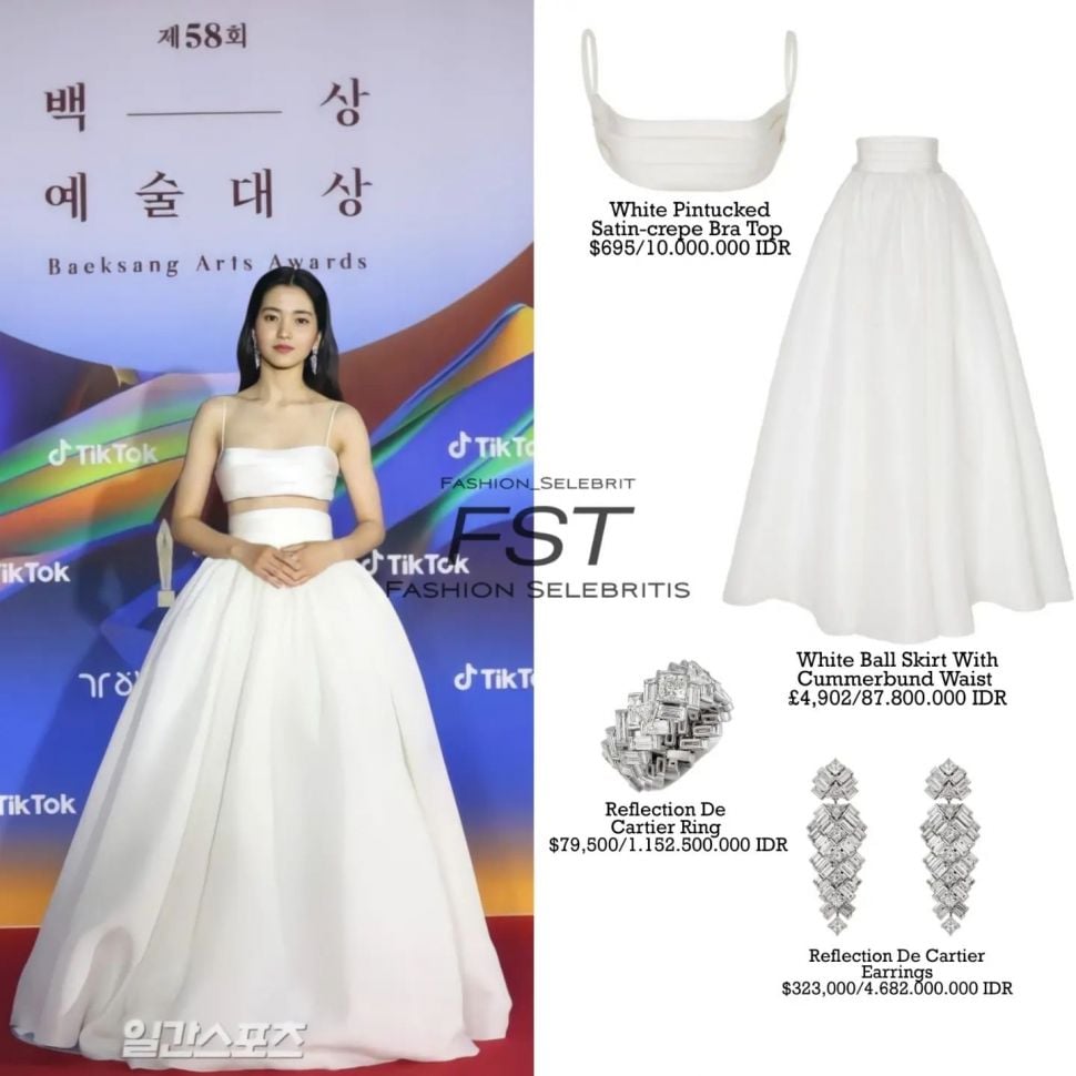 Kim Tae Ri Tampil Memukau di Acara Baeksang Arts Awards 2022. [fashion_selebrit / Instagram]