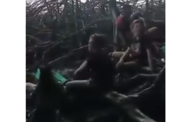 Dua potongan video berisi rekaman sekelompok orang diduga tenaga kerja Indonesia ditelantarkan agen penyalur TKI ilegal di Pulau Geronggang, Rantau Prapat, Sumatera Utara. [Instagram]