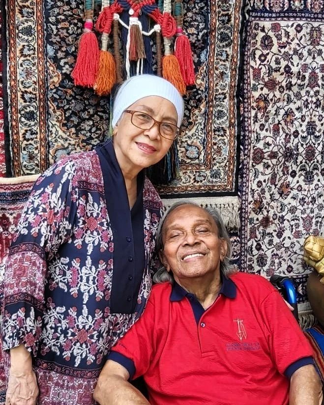 Bob Tutupoli bersama istri pada 3 Mei 2022. [Instagram Sasha Tutupoly]