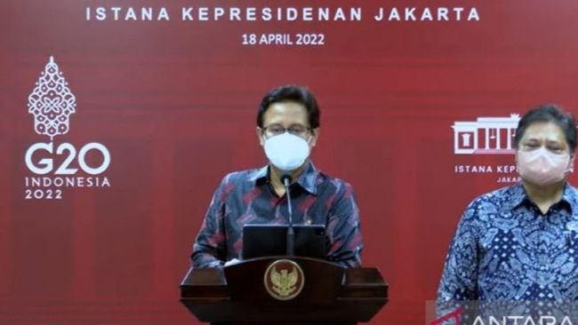 Menkes Budi Gunadi Sadikin  dalam Keterangan Pers Menteri terkait Hasil Ratas PPKM, Kantor Presiden 18 April 2022 yang diikuti secara daring di Jakarta, Senin (18/4/2022). (ANTARA/Hreeloita Dharma Shanti)