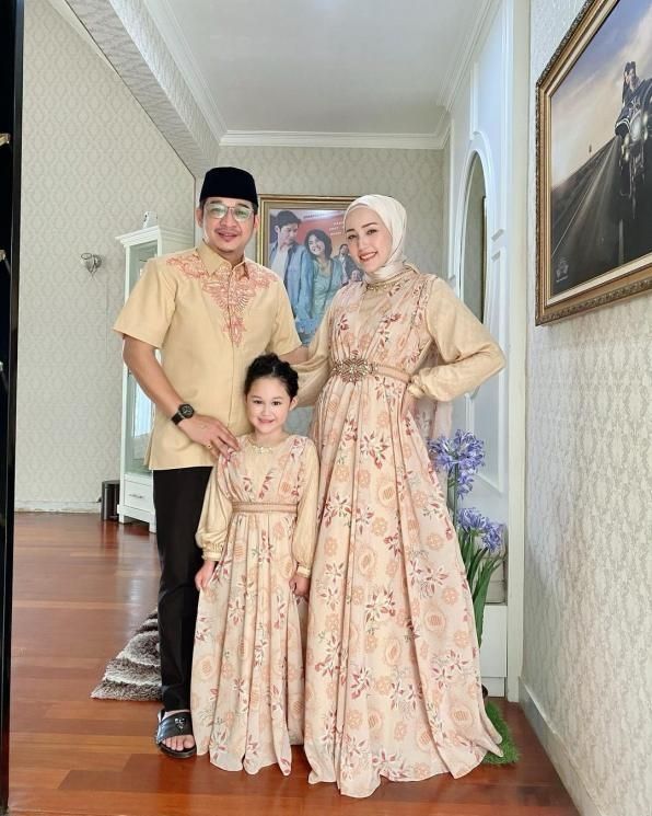 Pasha Ungu dan Adelia Pasha. [Instagram]