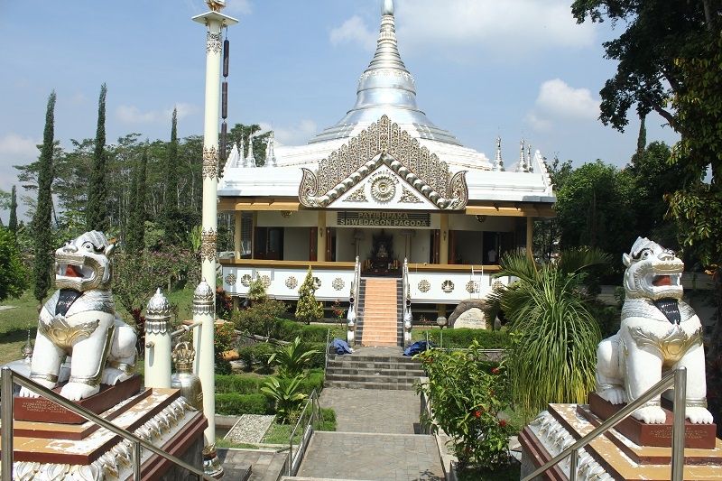 Vihara Padepokan Dhammadipa Arama. (PegiPegi)