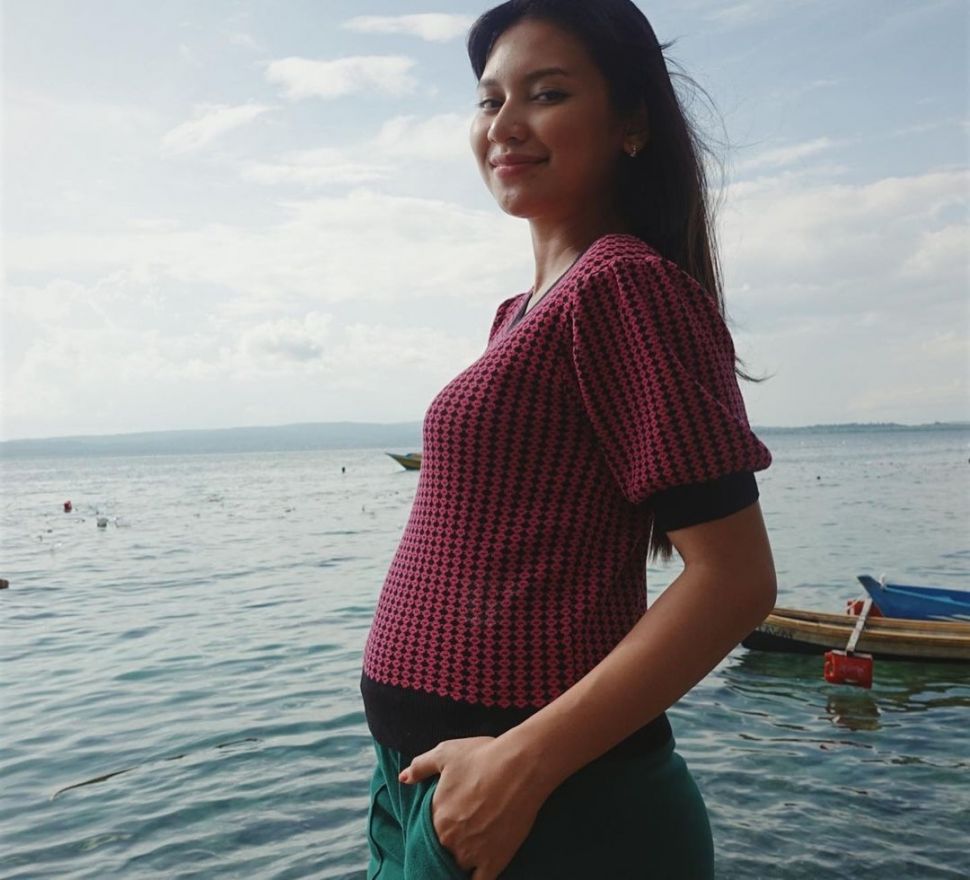 Momen Indah Permatasari Pamer Baby Bump (instagram/@indahpermatas)