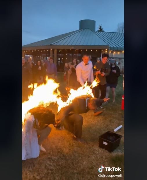 Viral Pasangan Pengantin Lakukan Aksi Terbakar Api saat Menikah (tiktok.com/djrusspowell)