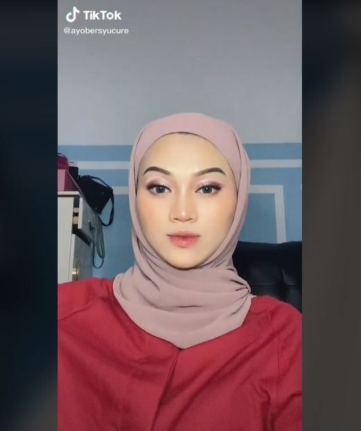 Viral Transformasi Wanita Pakai Makeup (tiktok.com/ayobersyucure)