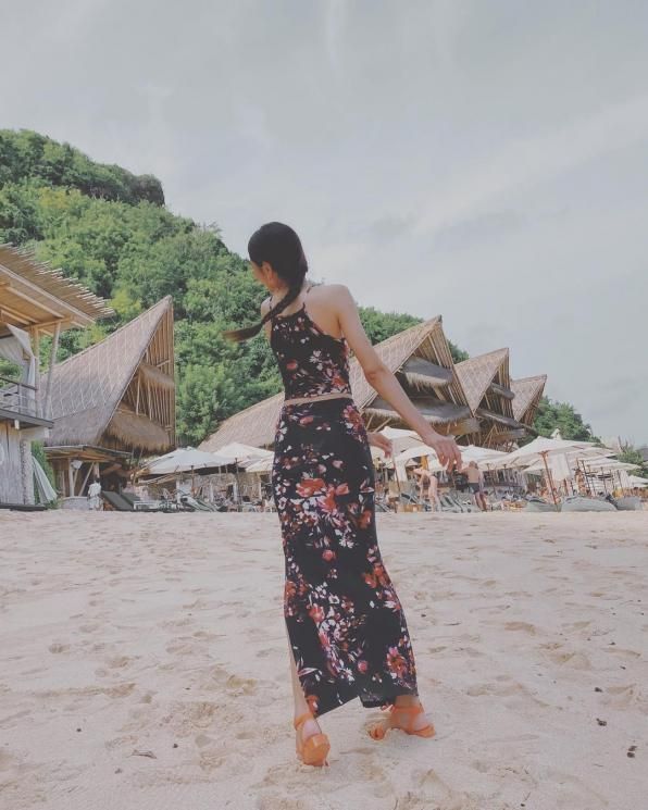 Potret Mikha Tambayong Liburan di Bali (Instagram/miktambayong)