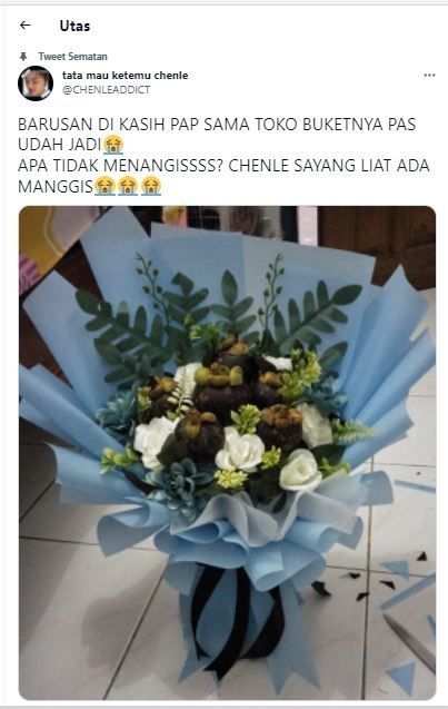 Buket manggis untuk Chenle (Twitter @CHENLEADDlCT)