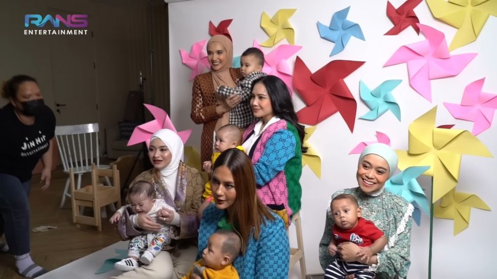 Momen pemotretan Bayi Sultan (YouTube/Rans Entertainment)