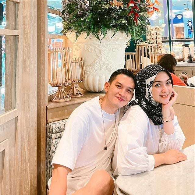 Potret Keharmonisan Keluarga Rezky Aditya (Instagram/citraciki)   