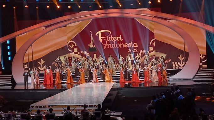 Malam Grand Final Puteri Indonesia 2022 di Jakarta Convention Center, Jumat (27/5/2022). (Suara.com/Dini)