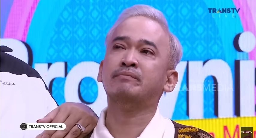 Tangis Ruben Onsu ceritakan kondisinya yang sakit [YouTube: Trans TV]