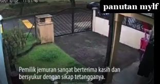 Jemuran si pemilik rumah sukses dipindahkan tetangga hanya dengan tongkat. (Instagram/dunia_kaumhawa)