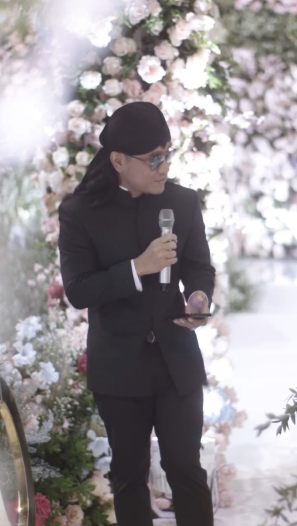 Momen Pernikahan Deddy Corbuzier dan Sabrina Chairunnisa (instagram/@mastercorbuzier)