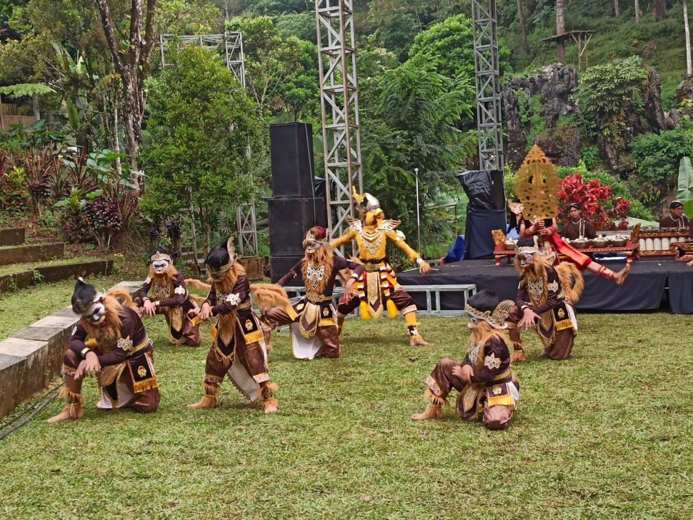 Sendratari Topeng Sugriwa Subali (Suara/Hiromi)