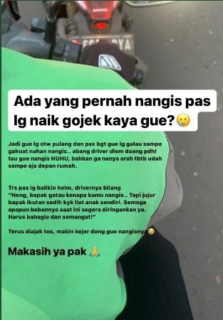 Nangis saat naik ojol (twitter.com/Askrlfess)