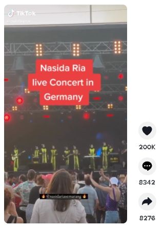 Nasida Ria konser di Jerman. (TikTok @aulabyazar)