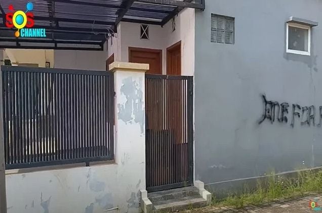 Potret Rumah Pertama Sule. (YouTube/SOS Channel)