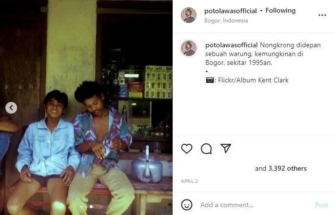 Viral Foto Jadul Tahun 1995, Outfit yang Dipakai Dua Ini Bikin Warganet Salfok. (Instagram/@potolawasofficial)